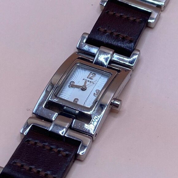 Fossil Watch F2 Womens Stainless Steel Analog Brown Leather Wristwatch ES1855 - Picture 6 of 8